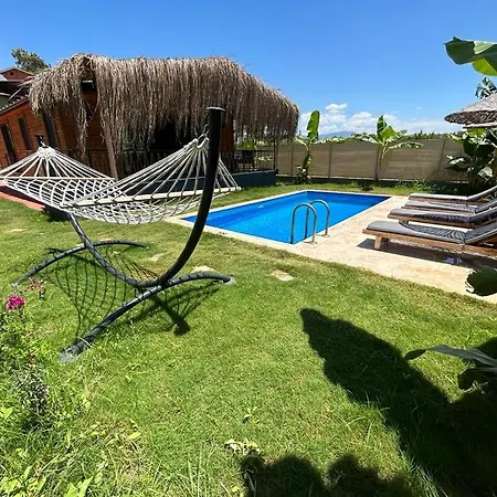 빌라 Fethiyede Jakuzili, Ozel Havuzlu 2+1 Pepino 페티예
