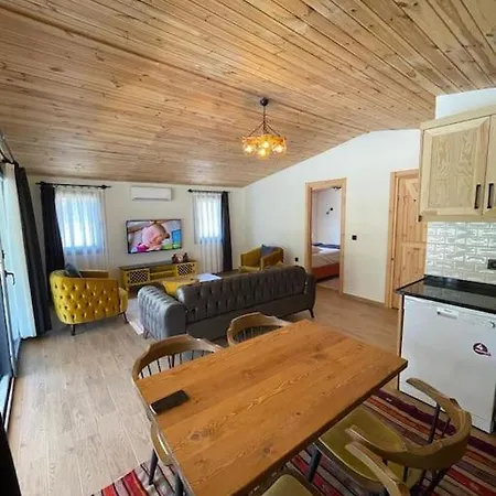 Villa Fethiyede Jakuzili, Ozel Havuzlu 2+1 Pepino Fethiye
